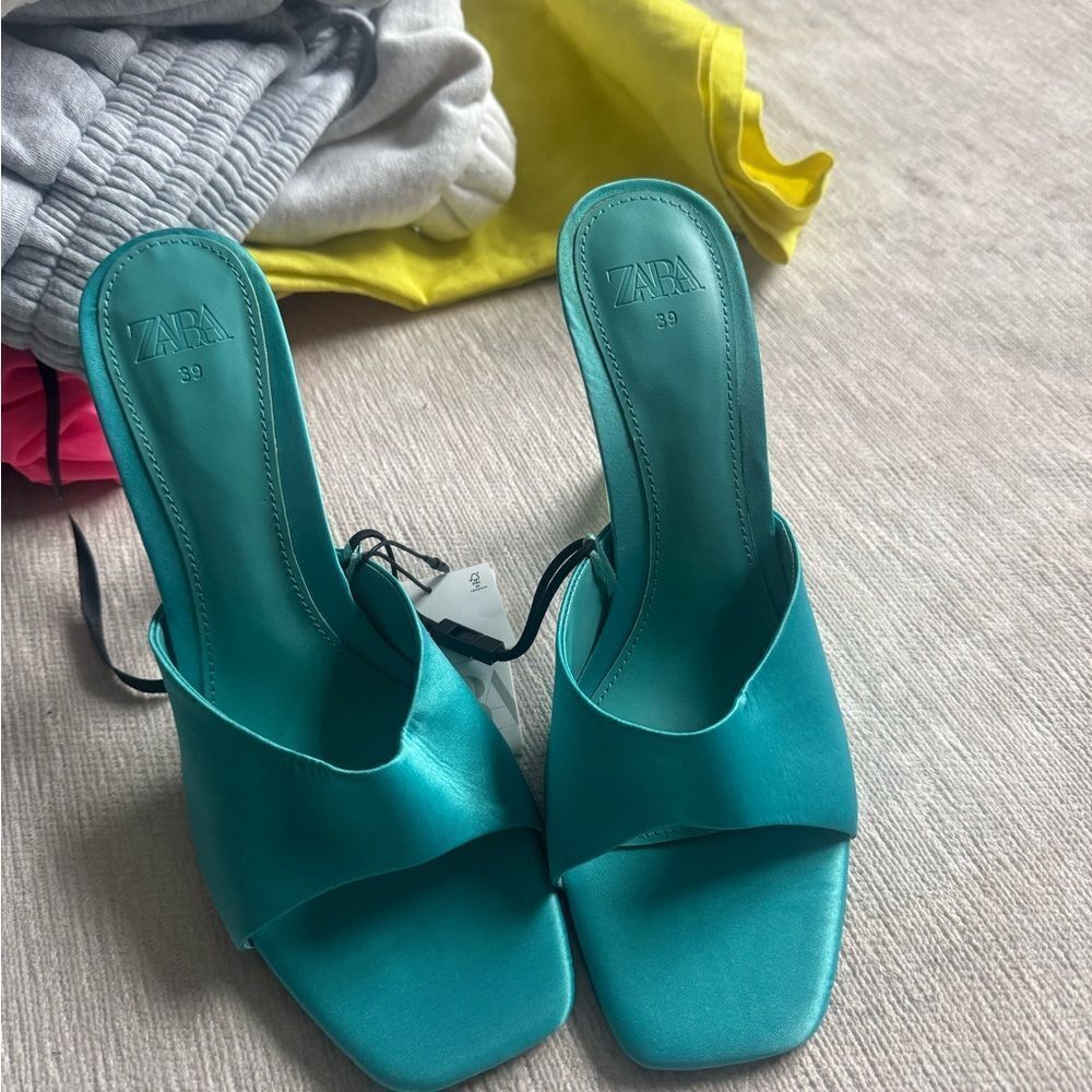 Zara Women's Teal Heeled Sandals